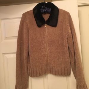 Chenille sweater with faux fur collar M